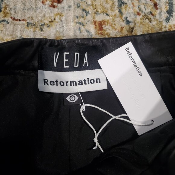 NWT Reformation X Veda Elliott Leather Pant, Size 6 - Picture 7 of 10